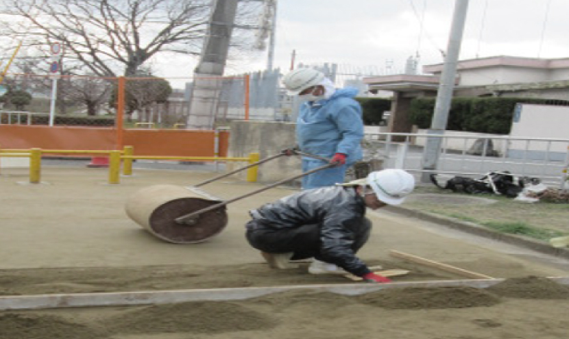 練り込み転圧 - 株式会社 地球環境技術研究所|土舗装|土壁|建築資材